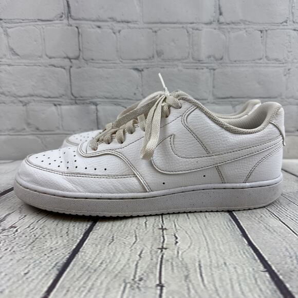 Nike Men’s Court Vision Low Size 8.5 Triple White‎ DH2987-100 - Picture 3 of 10